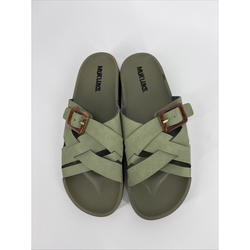 Muk Luks Grand Shayna Sandals Women 9 Light Olive Green Amber Buckle Crisscross